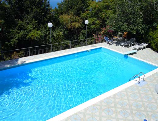 villa pool capri piscina